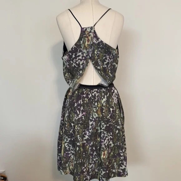 Lululemon Athletica Women's City Summer Dress Floral Sport White Multi Size 4 - Picture 6 of 6
